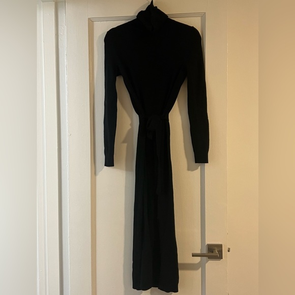 Theory 100% black cashmere sweater dress with belt - Picture 1 of 2